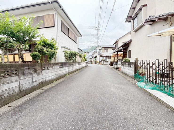 小倉南区上吉田 中古戸建て♪バス停徒歩5分♪ドラッグストア・コンビニ徒歩14分♪