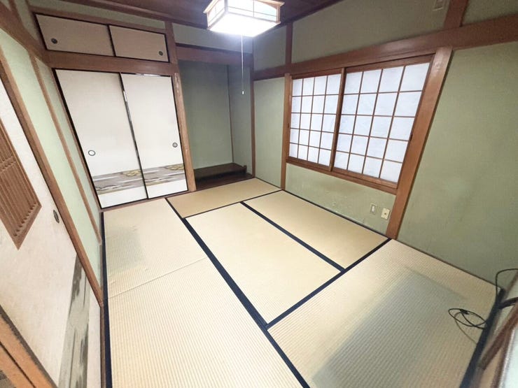 1階和室は純日本風の佇まい♪
2017年7月、畳新調!