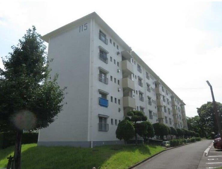【外観】
住宅ローンのご相談だけでもOK!
専門スタッフがお客様にベストな方法をご提案致します♪