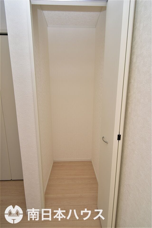 城山２丁目 新築戸建 城山２丁目／２区画 【1階廊下収納】