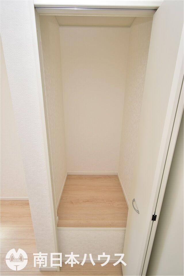 城山２丁目 新築戸建 城山２丁目／２区画 【洋室7帖の収納】