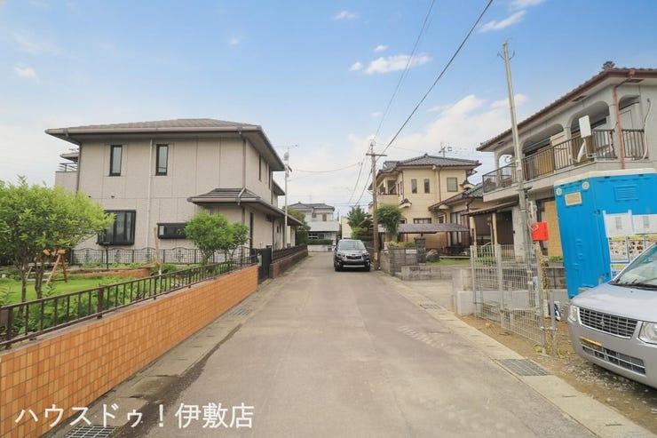 西伊敷１丁目 新築戸建 【前面道路】
南側前面道路、西方面
交通量少なめです
