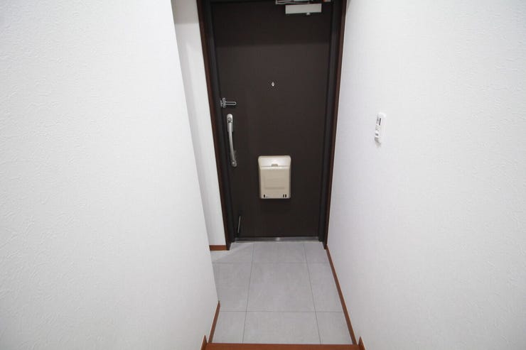広々玄関は第一印象グッド!ゆとりのある空間は心も豊かにしてくれます。