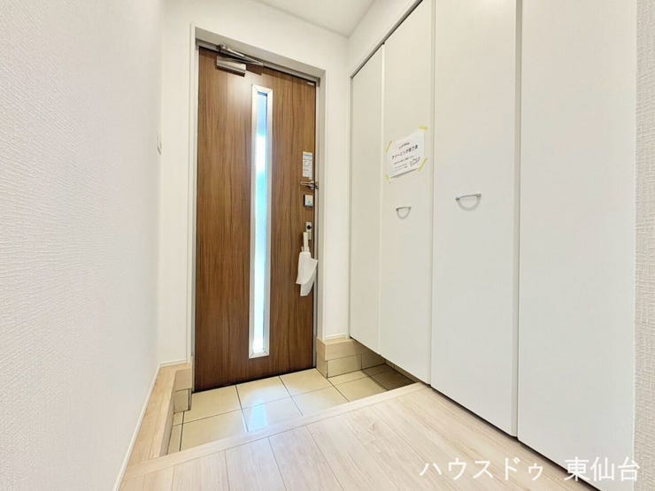 高さのあるシューズボックスでたくさん収納できます◎