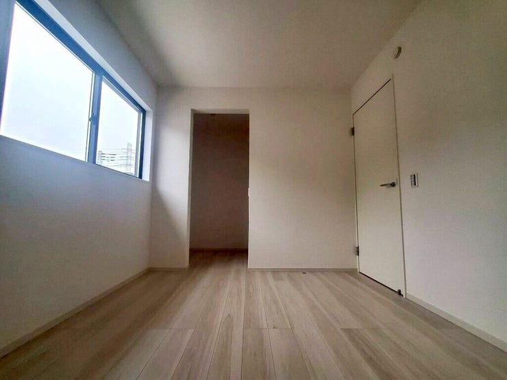 【Bedroom】主寝室や子ども部屋、在宅ワークにも使える洋室。暮らしに合わせて自由にレイアウトできます。