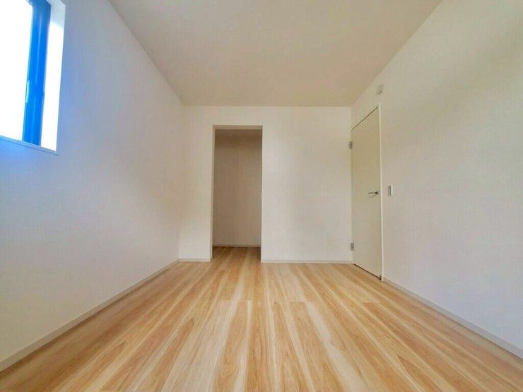 【Bedroom】主寝室や子ども部屋、在宅ワークにも使える洋室。暮らしに合わせて自由にレイアウトできます。