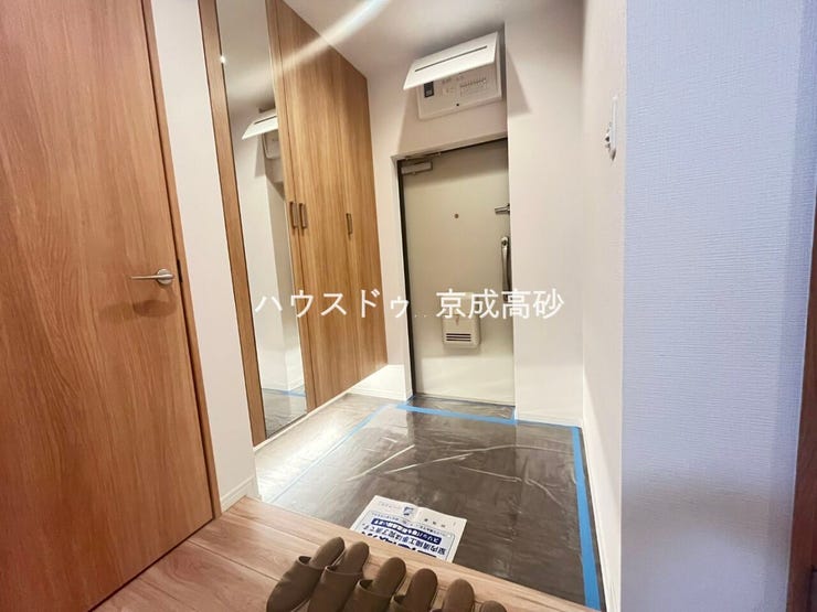お家に出会う人々を出迎える玄関だからこそ、広々清潔感あふれる空間にしたいですね!