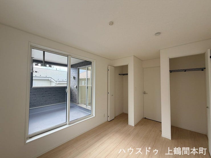 収納付きでお部屋をスッキリ保てます。