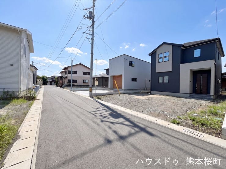 ■理想を叶える新しい暮らしの舞台■高いデザイン性と機能性を兼ね備えた住まい。ここで、家族の新しい物語が始まります。