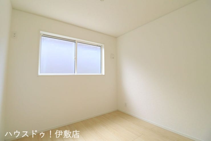 城山２丁目 新築戸建 【洋室4.5帖】
自分の時間も大事にできるお部屋。ゆっくりとくつろげます