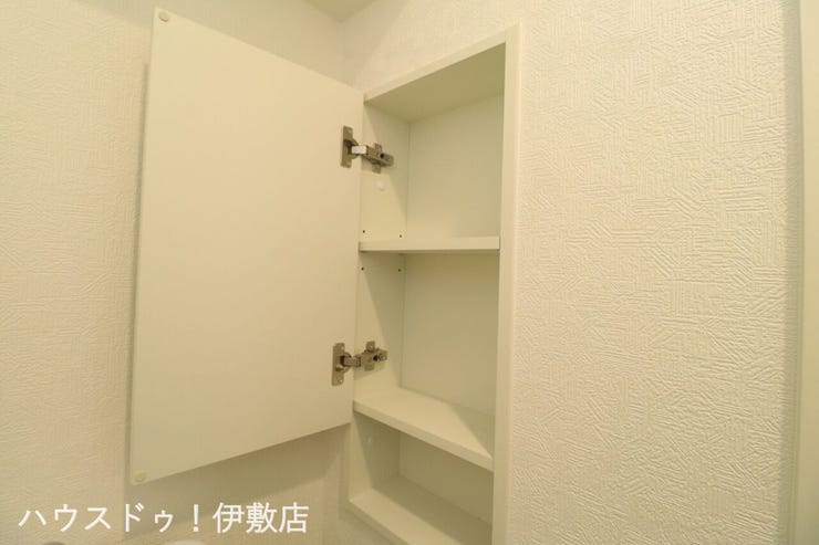 城山２丁目 新築戸建 【トイレ内収納】
トイレットペーパーを収納可能です