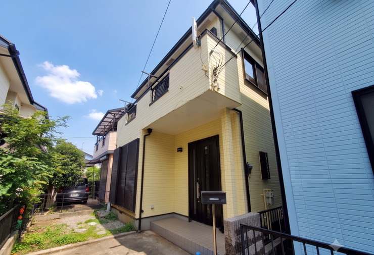 【Exterior】落ち着きのあるシンプルな外観で、長く愛せる住まいに仕上がっています。