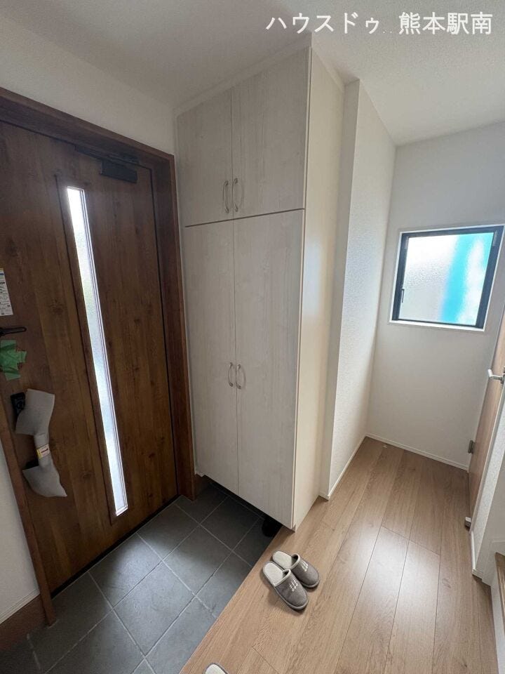 ■玄関■
住まいの顔にふさわしい明るく上質な玄関空間
ご家族や来客を気持ちよくお迎えします