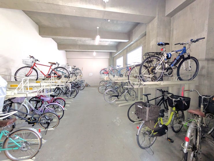 ■駐輪場■
便利で安全な駐輪場!自転車をしっかりと保管し、移動の手段をスムーズにサポートします♪環境に配慮した交通手段が、快適な生活を提供します☆