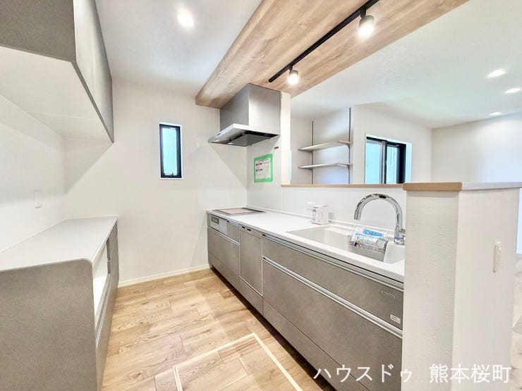■家族の「美味しい」が集まる舞台■高い機能性と美しいデザインを両立。料理する人も、待つ人も、笑顔になれる場所です。