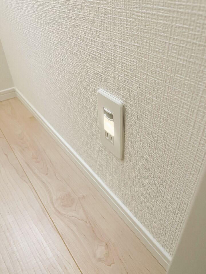 ~同社施工例~
フットライト