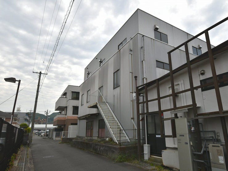 外観を北西側より撮影