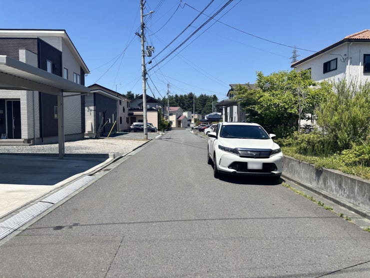 現地(2026年6月)撮影
◎現地案内予約受付中!◎
ご内覧をご希望の際は、ハウスドゥ 八戸市庁前までお気軽にお問い合わせくださいませ♪