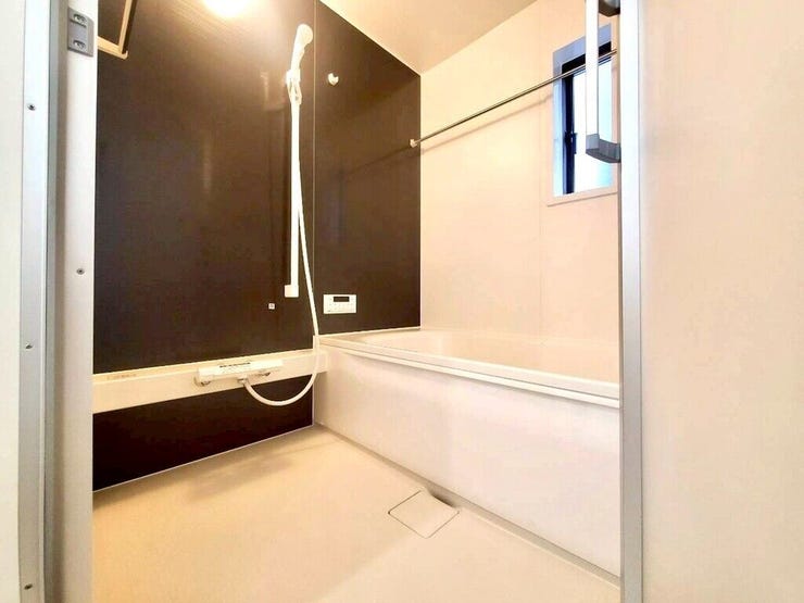 【Bathroom】リラックスできる空間で、一日の疲れを癒し、心身共にリフレッシュできます。