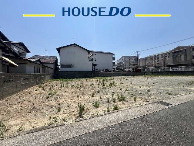 【外観】
バス停まで徒歩約2分、JR柚須駅まで徒歩約17分の利便性を備えた、約155坪超の大型角地!