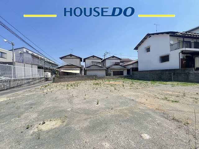 現況更地のため、解体費や撤去費用の負担なく即計画に着手可能です!
建ぺい率60%・容積率200%の準工業地域に位置し、多彩な事業計画や分譲プランを描けます。