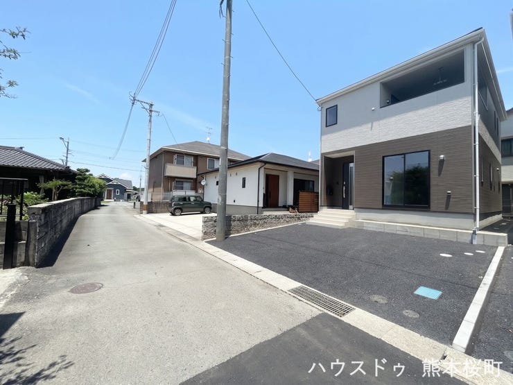 ■理想を叶える新しい暮らしの舞台■高いデザイン性と機能性を兼ね備えた住まい。ここで、家族の新しい物語が始まります。