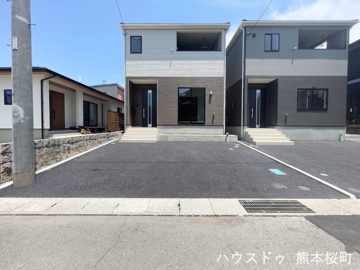 ■車と趣味の幅が広がる場所■単なる駐車スペースではない、洗車やタイヤ交換、DIYにも使える多目的な屋外スペースです。