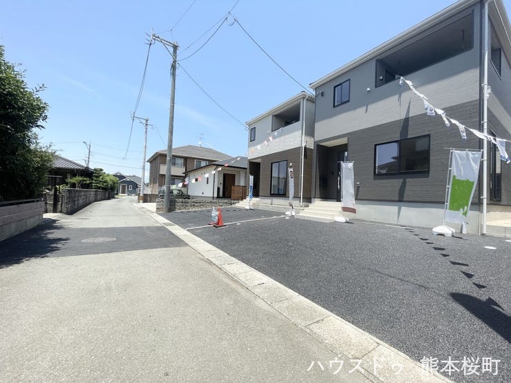 ■理想を叶える新しい暮らしの舞台■高いデザイン性と機能性を兼ね備えた住まい。ここで、家族の新しい物語が始まります。