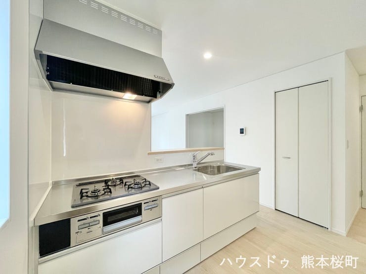 ■家族の「美味しい」が集まる舞台■高い機能性と美しいデザインを両立。料理する人も、待つ人も、笑顔になれる場所です。