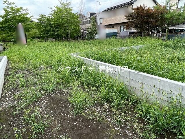 【外観】
建築条件が無い土地ですのでお好きなハウスメーカーで建築可能です!徒歩圏内に生活施設が充実していています◎