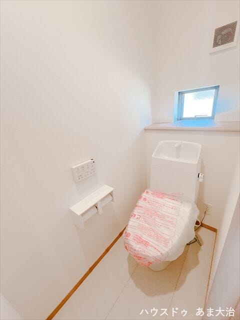 両フロアにトイレの設置があるので混み合う時間帯も安心です。