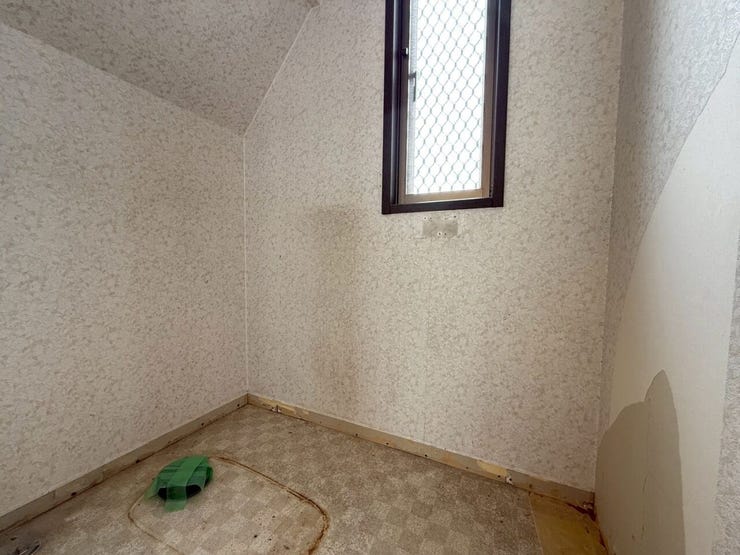 ※リフォーム工事中です。
トイレも新しく交換します♪
