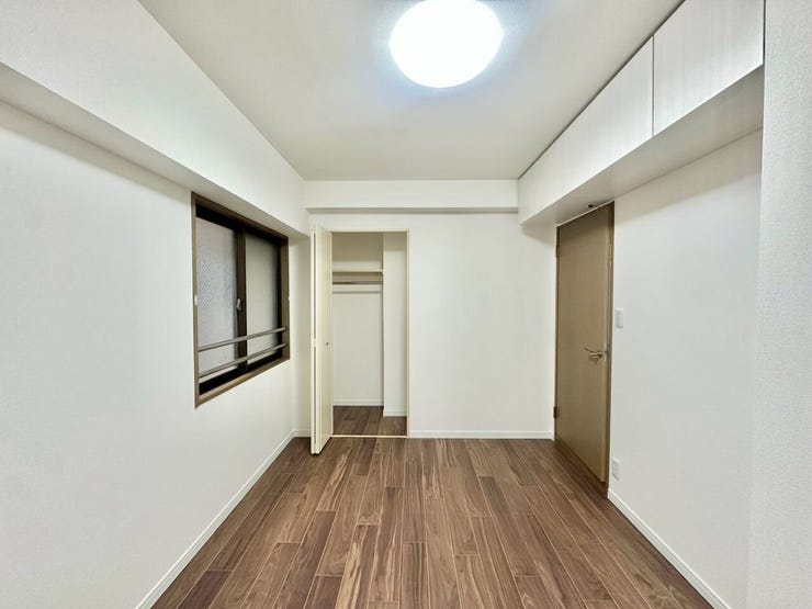 収納スペースが広いので、部屋に荷物が出ることもなく生活感を隠せるのは嬉しいですね