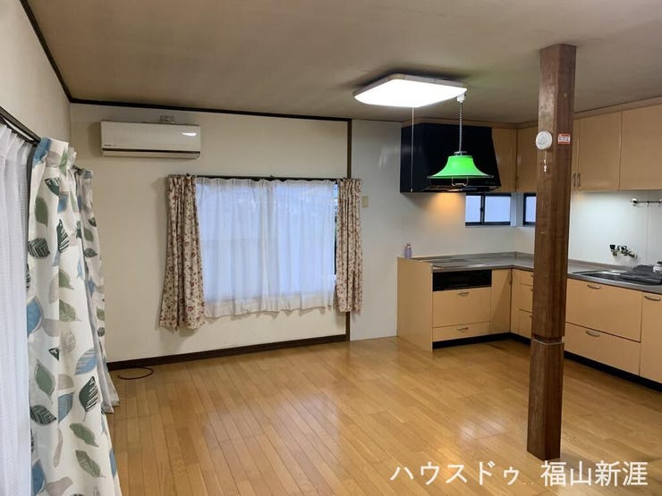 使いやすいL字型キッチンが魅力。家具配置もしやすく、快適な暮らしを叶えます。