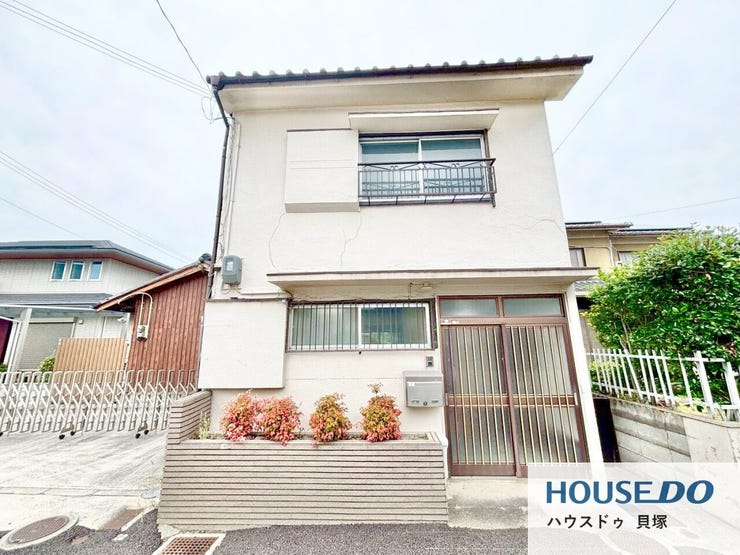【外観】
静かで落ち着いた閑静な住宅地です。
子育て世代の生活環境としても最適です◎