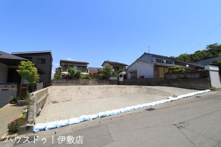 【外観写真】
・人気の城山団地内!周辺にスーパー、公園、教育施設等あり住環境良好