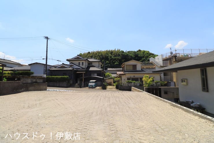 【外観写真】
「他社で住宅ローンに落ちてしまった」「車のローンが残っている」など、住宅ローンでお困りの方はぜひ一度弊社までご相談ください。
