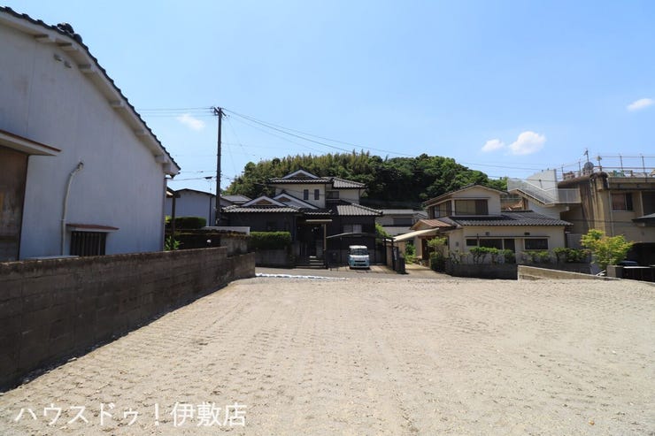 【外観写真】
「他社で住宅ローンに落ちてしまった」「車のローンが残っている」など、住宅ローンでお困りの方はぜひ一度弊社までご相談ください。