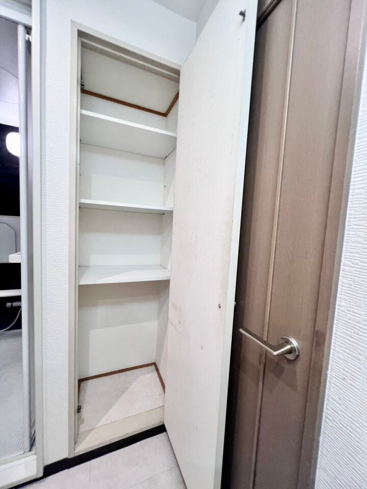 洗面所には便利なリネン庫付き!タオルや洗剤などの日用品の収納に困りません◎