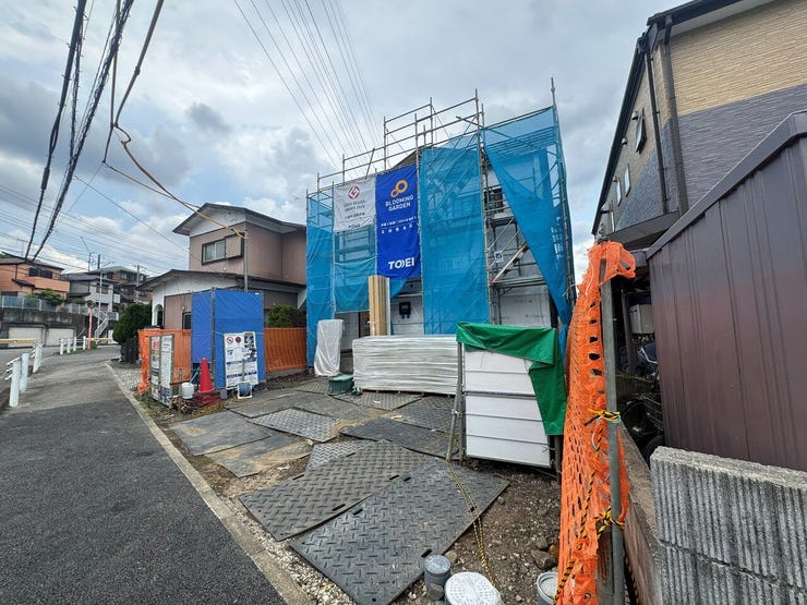 【外観】
シンプルで飽きのこないデザインが魅力の建売住宅外観