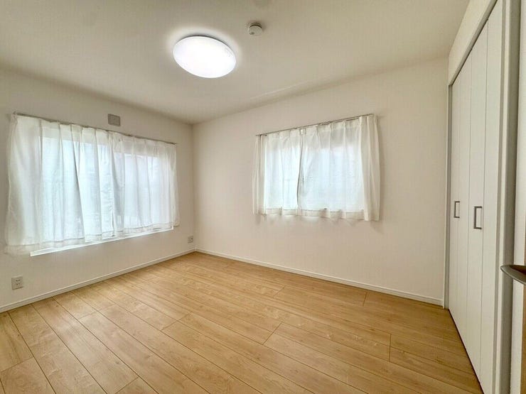 【Bedroom】主寝室や子ども部屋、在宅ワークにも使える洋室。暮らしに合わせて自由にレイアウトできます。
