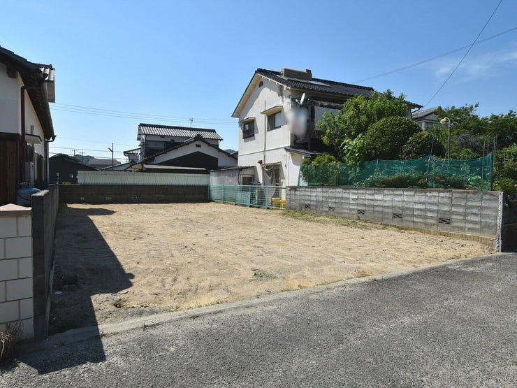【外観】
外観を南東側より撮影