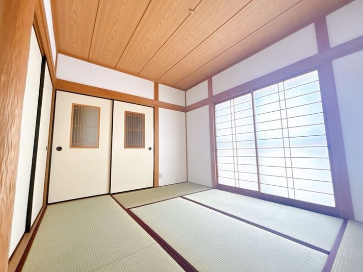 和室にも収納スペースがあり、お部屋がすっきり片付きます。