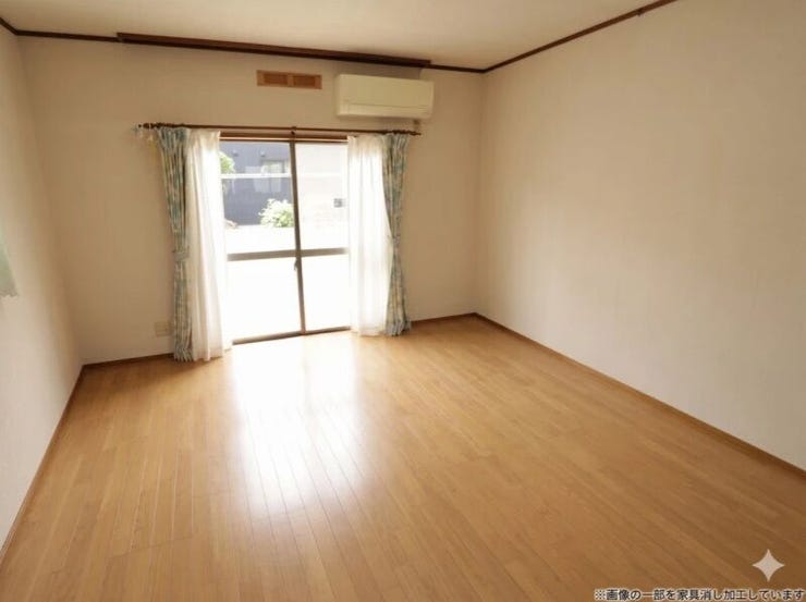※写真は家具消し加工をしています