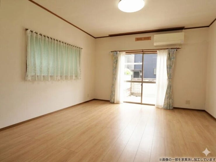 ※写真は家具消し加工をしています
