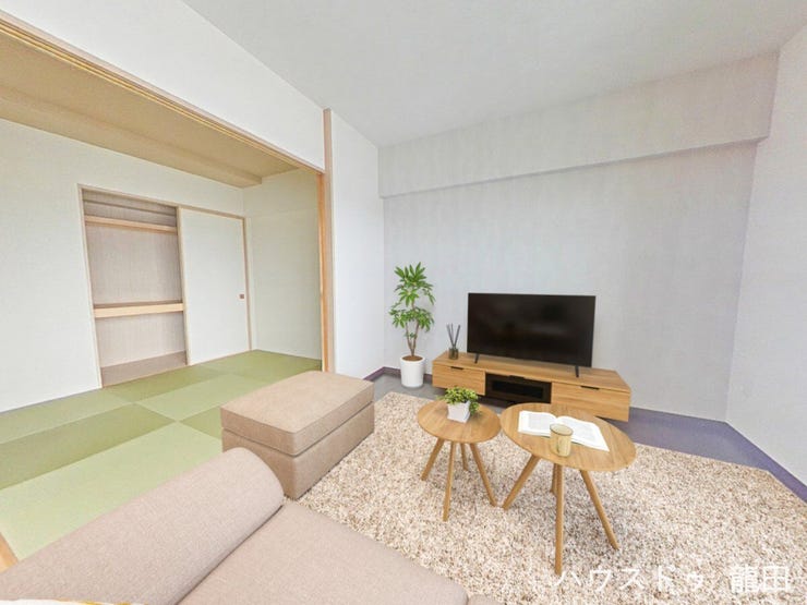 柔らかな畳の和室は、お子様のお昼寝やプレイスペースにも。多様な暮らしに寄り添うフレキシブルなお部屋
※家具はイメージです