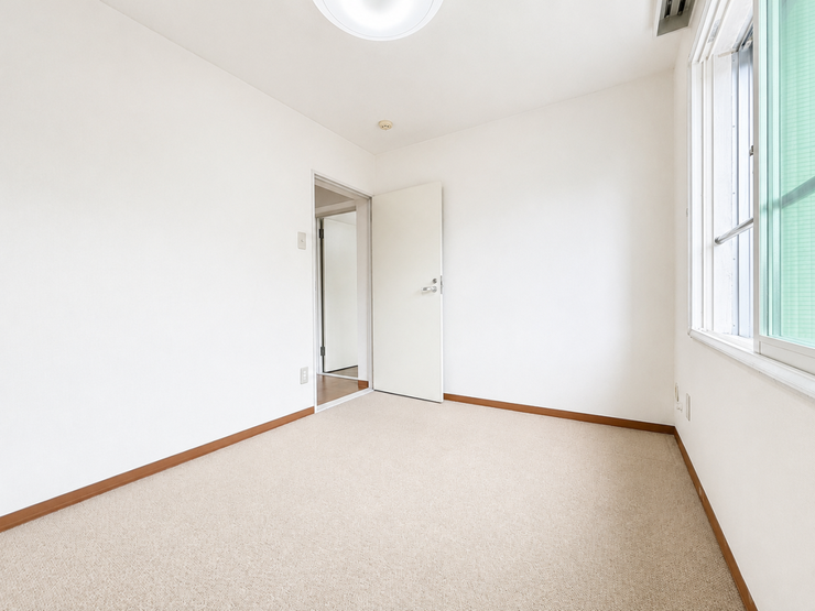 約5帖洋室
お子様用のお部屋としてもお使い頂けます。