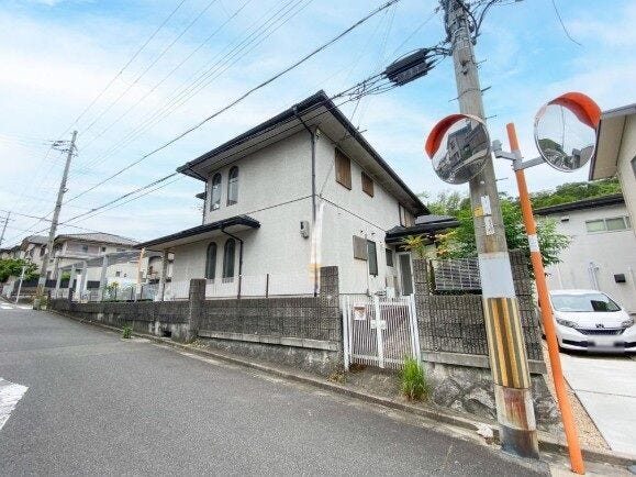 【外観】
プランの幅が広がる整った形状