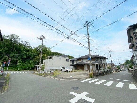 前面道路約6mで車の出入りもスムーズ