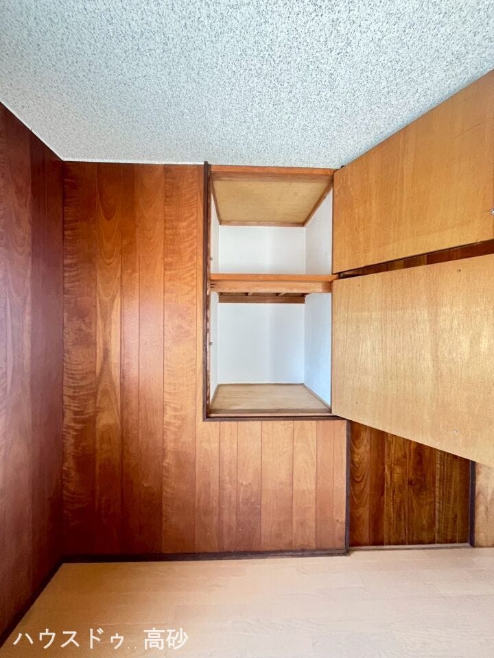 しまう場所があるだけで、部屋が広く感じられます♪